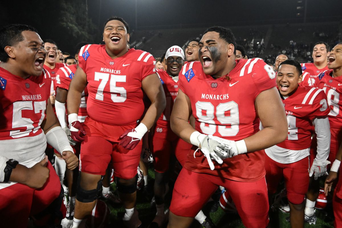 25-facts-about-mater-dei-football