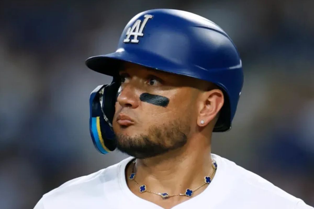 25 Facts About Miguel Rojas Necklace 