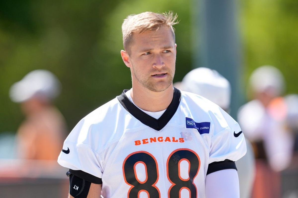 25 Facts About Mike Gesicki 