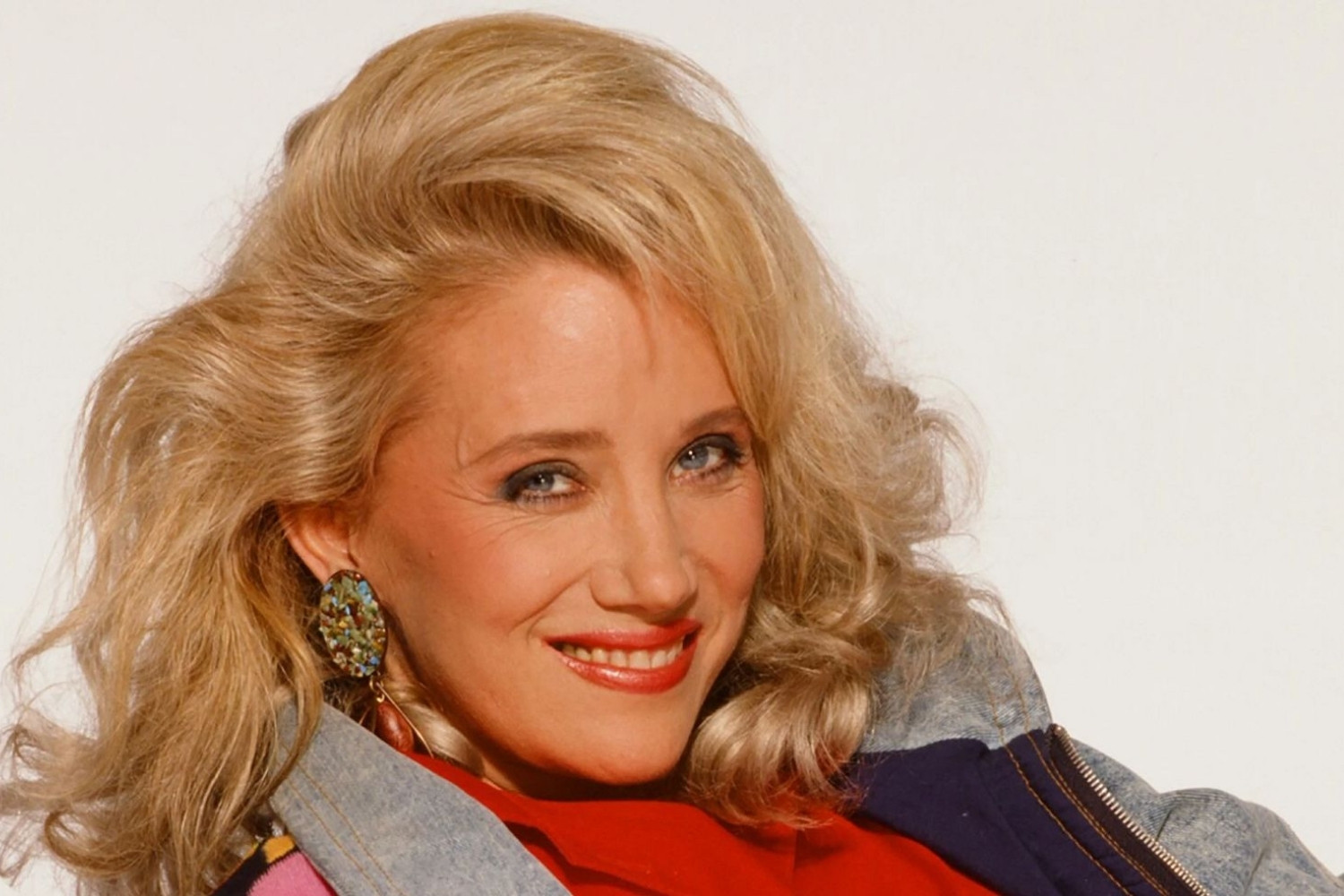 25 Facts About Sally Kirkland 
