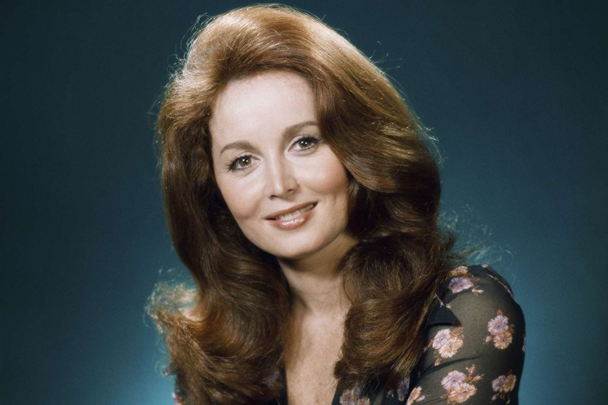 25 Facts About Suzanne Rogers 