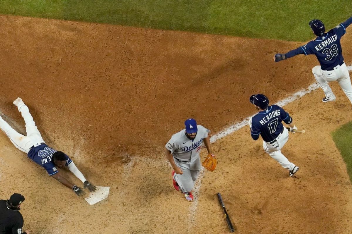 25 Facts About The Best World Series Ever 