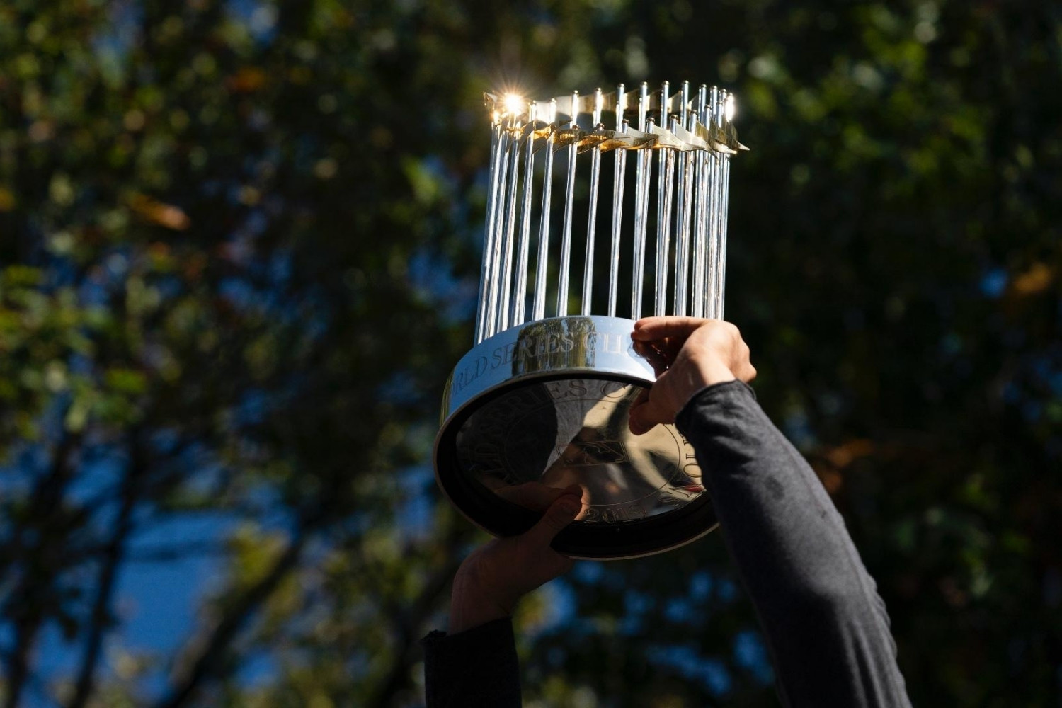25 Facts About The World Series Trophy 