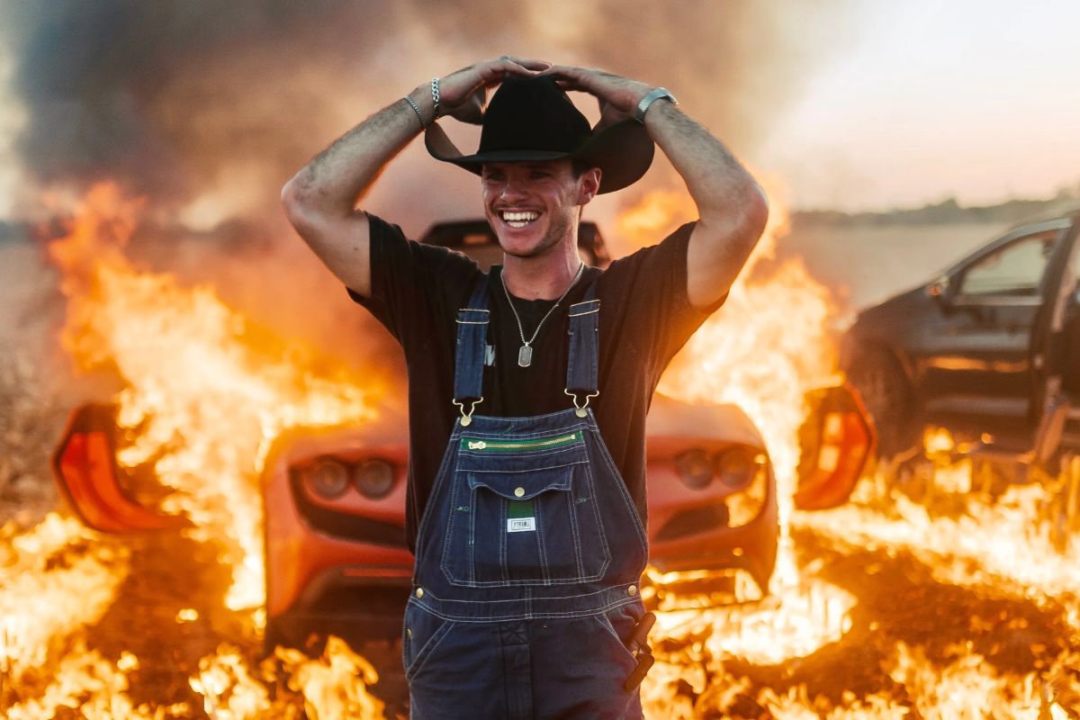 25 Facts About Whistlindiesel 