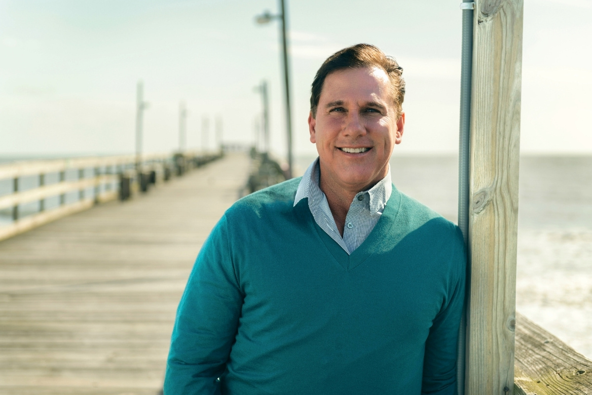 30 Facts About Nicholas Sparks 