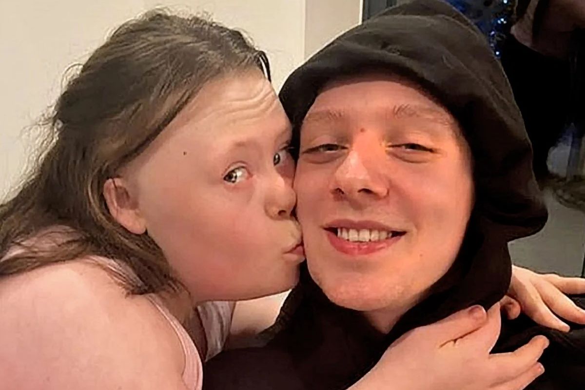 25 Facts About Aitchs Sister 