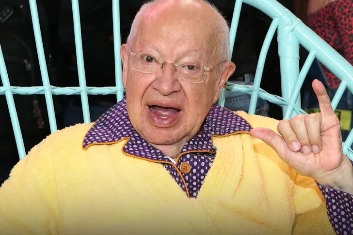 25 Facts About Eduardo Manzano 