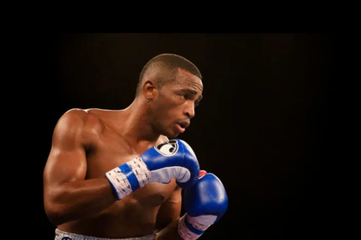 25 Facts About Erislandy Lara 