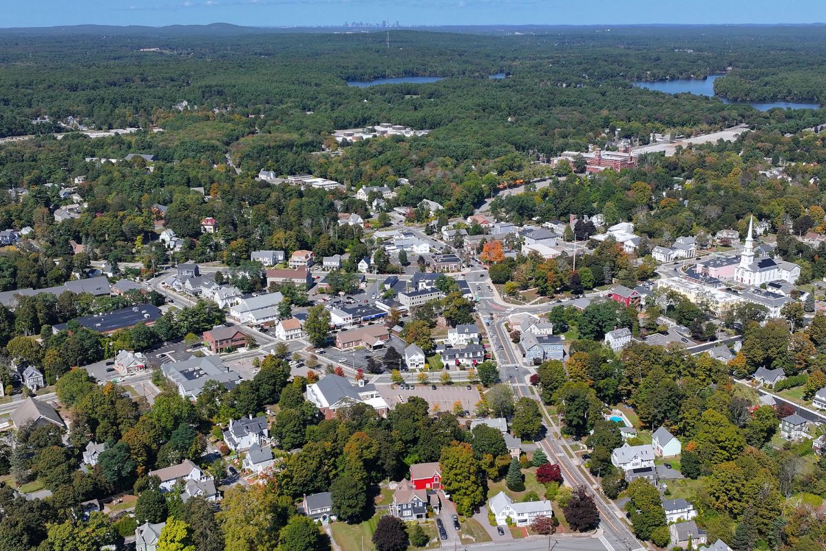 25 Facts About Foxborough 