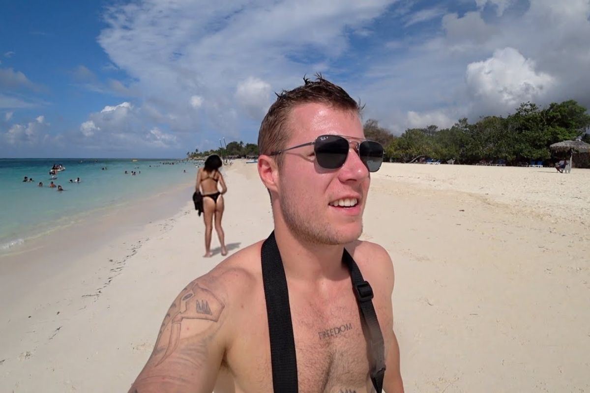 25 Facts About Kurt Caz 