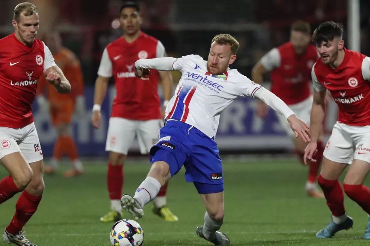 25-facts-about-larne-vs-linfield