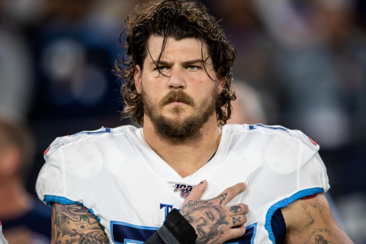 25-facts-about-taylor-lewan