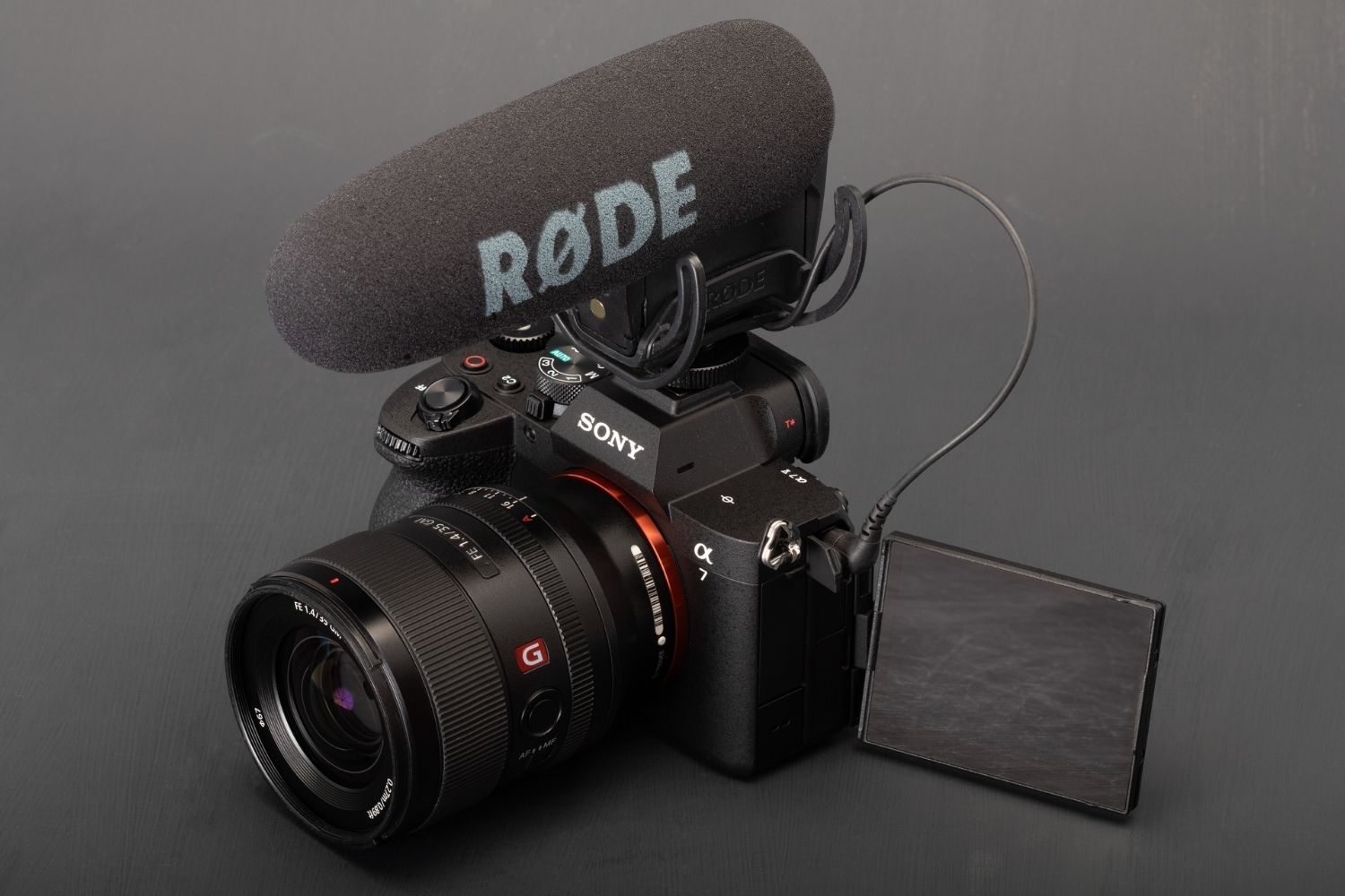 25 Facts About The Sony A7V 