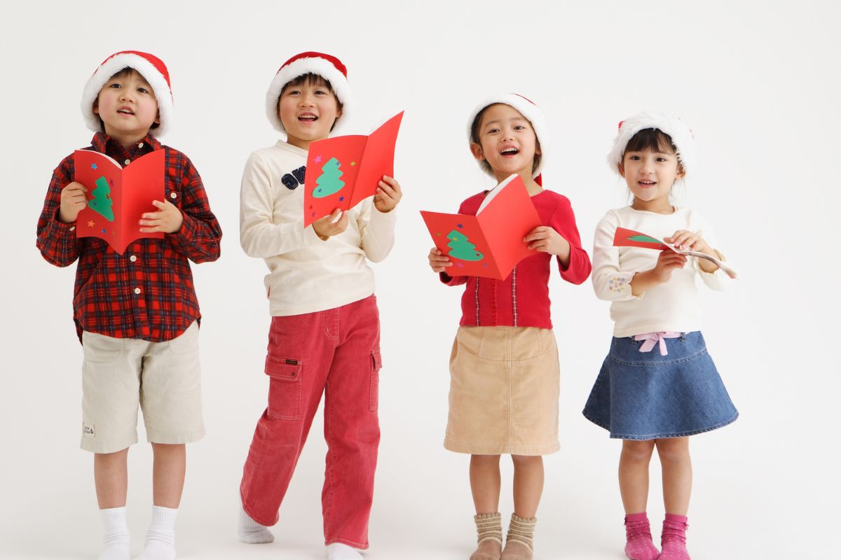 30 Facts About Christmas Songs 