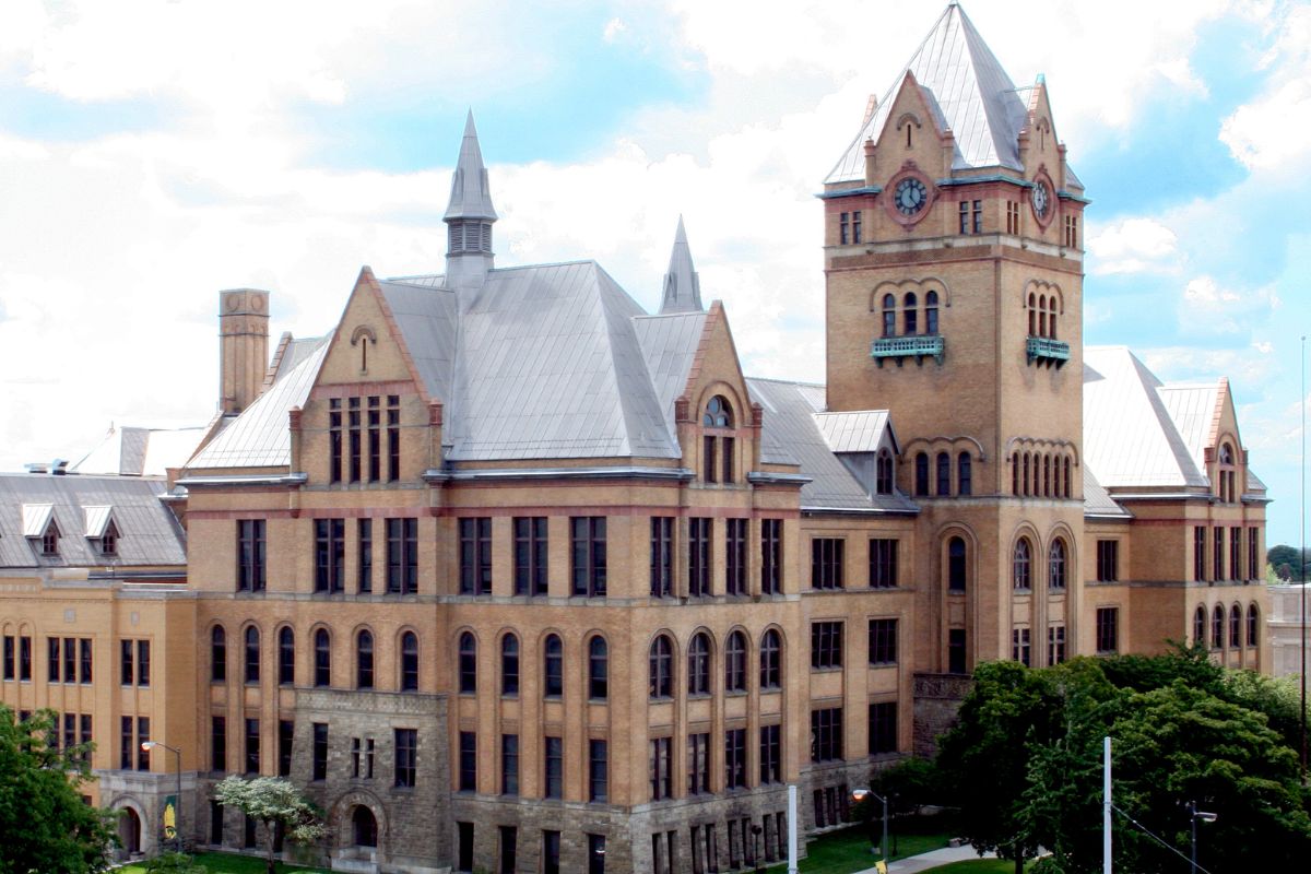 30 Facts About Wayne State University 