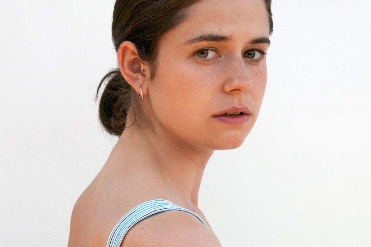 25 Facts About Alison Oliver 