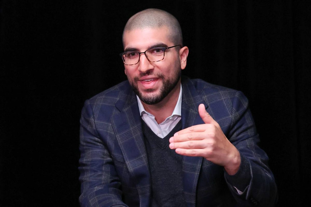 25 Facts About Ariel Helwani 