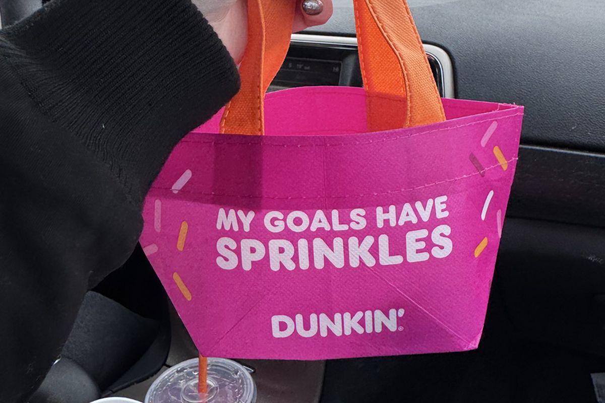 25 Facts About Dunkin Donuts Tote Bags 