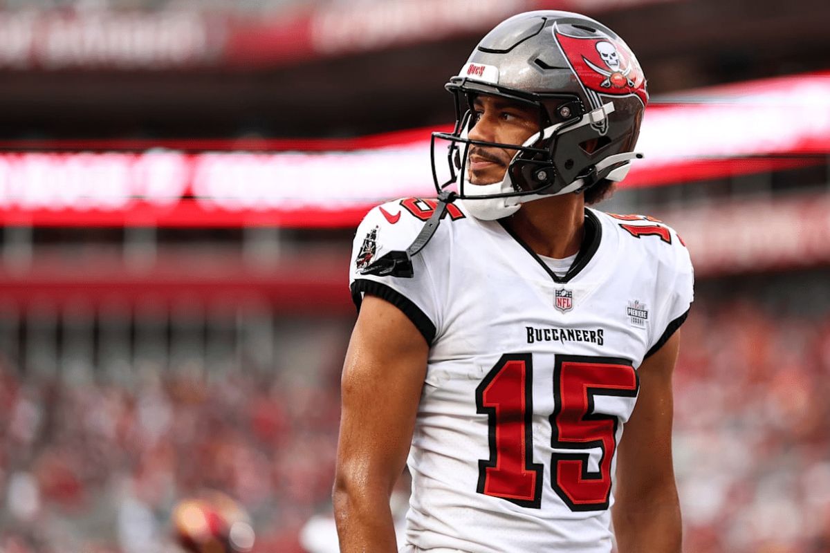 25 Facts About Jalen McMillan 