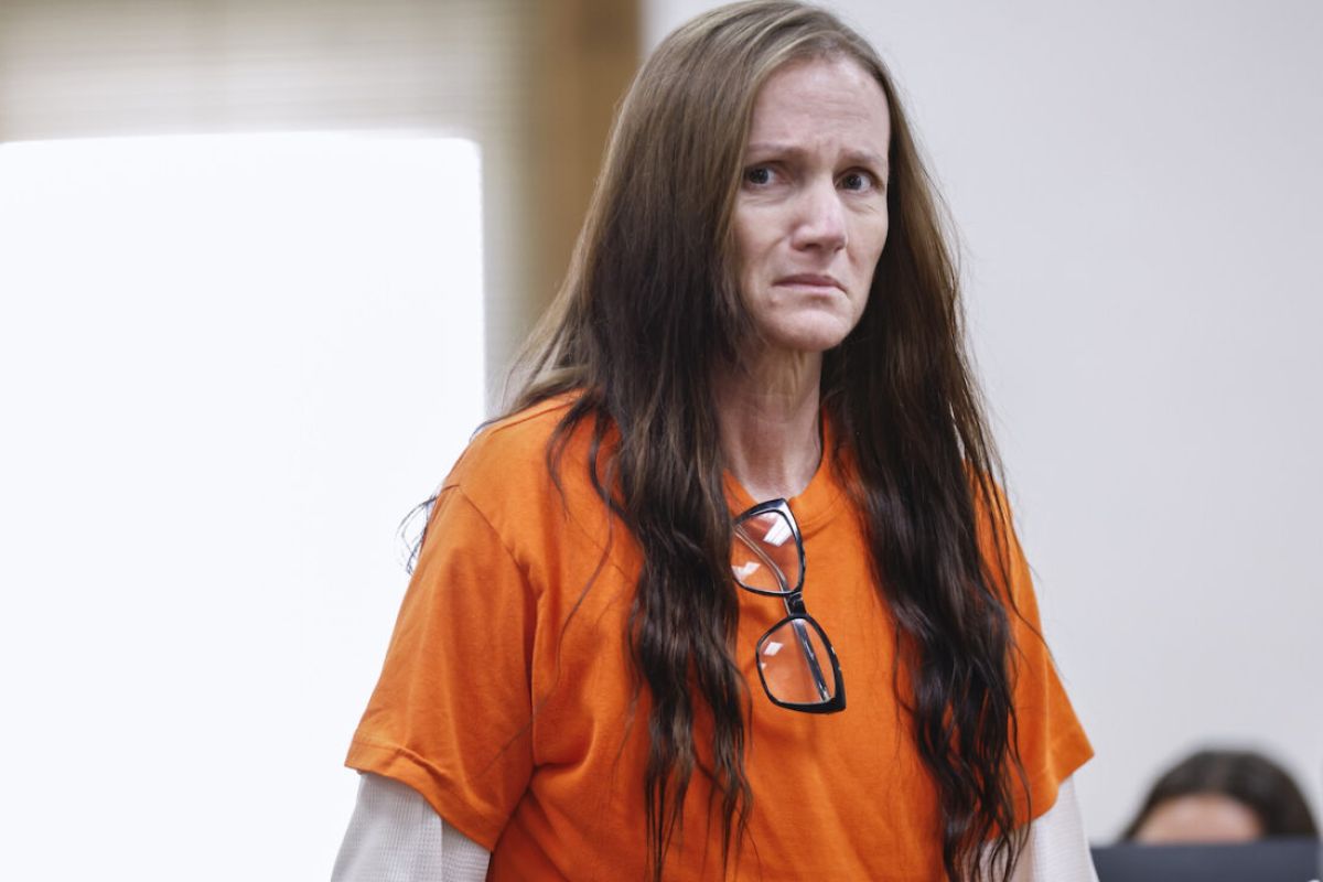 25 Facts About Karina Cooper 