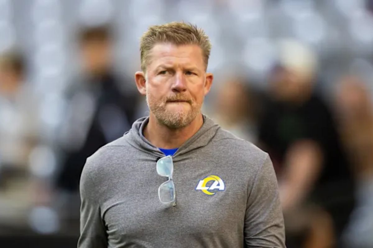 25 Facts About Les Snead 
