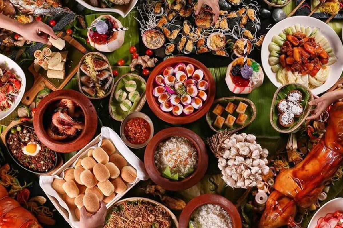 25 Facts About Noche Buena 
