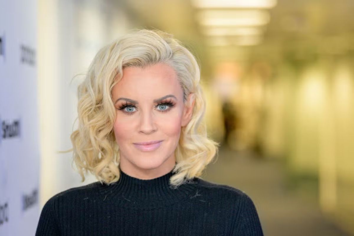 30 Facts About Jenny McCarthy 